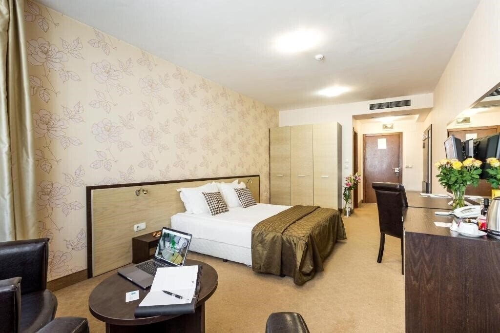 Фотография City Avenue Hotel 3*