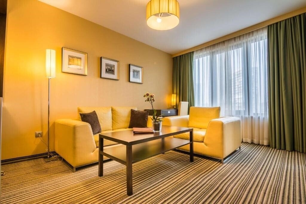 Готель Olives City Hotel (ex. City Hotel Sofia) 4*