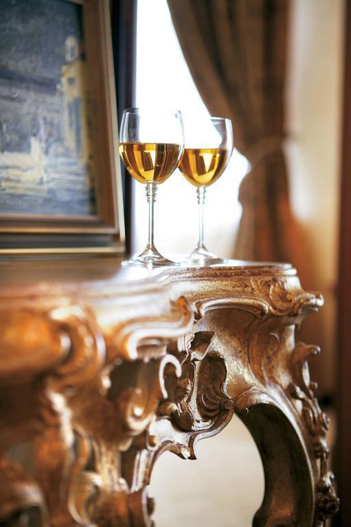 Фотографія Sofia Hotel Balkan (ex. Sheraton Sofia Hotel Balkan) 5*