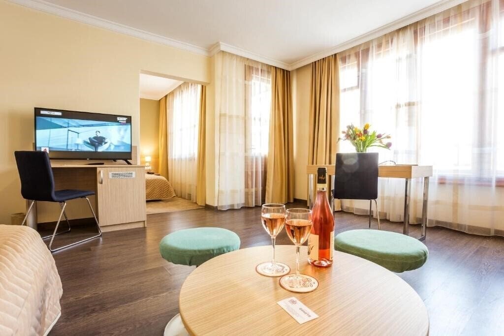 Изображение Geneva 4*