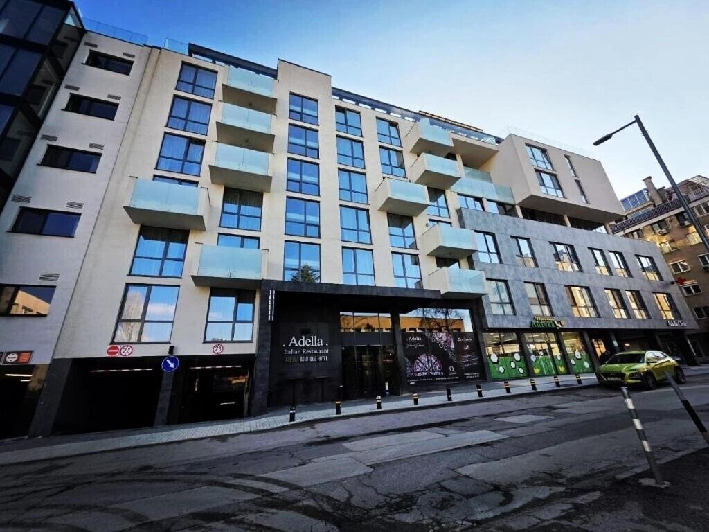 Готель Adella Boutique Hotel 4*