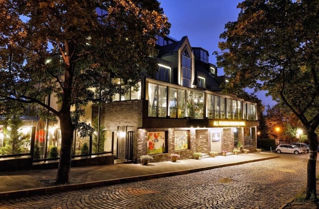 Фото All Seasons Residence Hotel 5*
