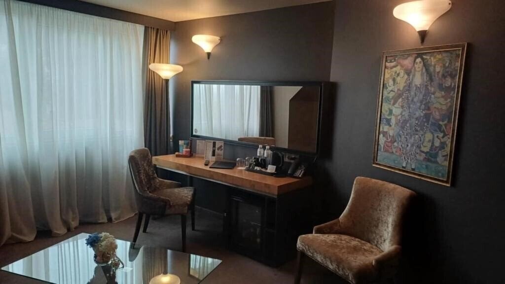 Зображення All Seasons Residence Hotel 5*