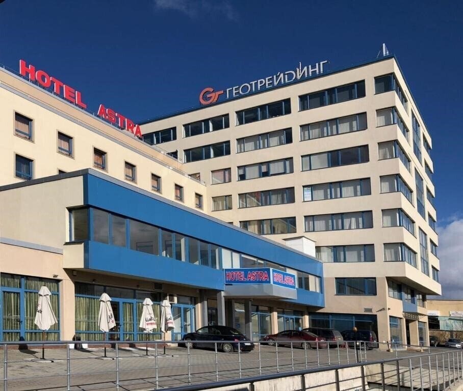 Готель Astra Hotel 3*