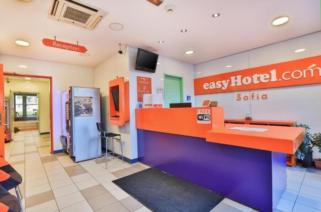 Фотографія Easy hotel Sofia 2*