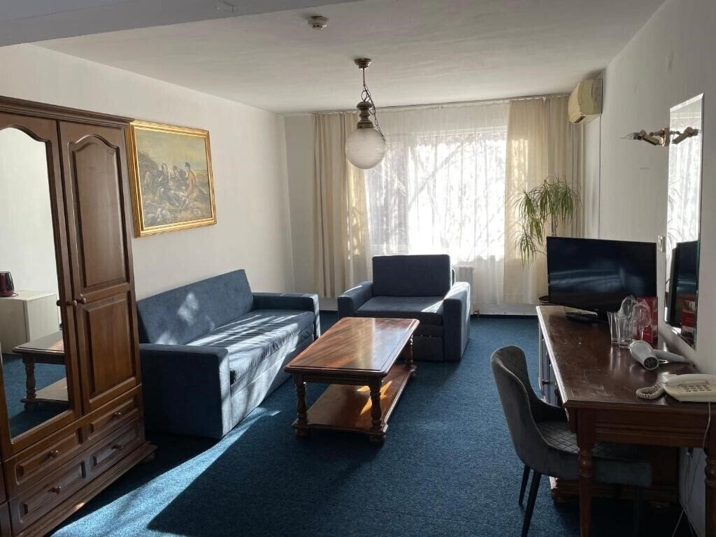 Готель Rotasar 2*