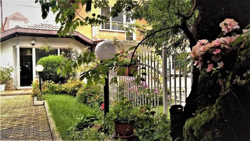 Фотографія Andro Apartments 2*