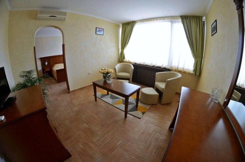 Зображення Central West Hotel 3*