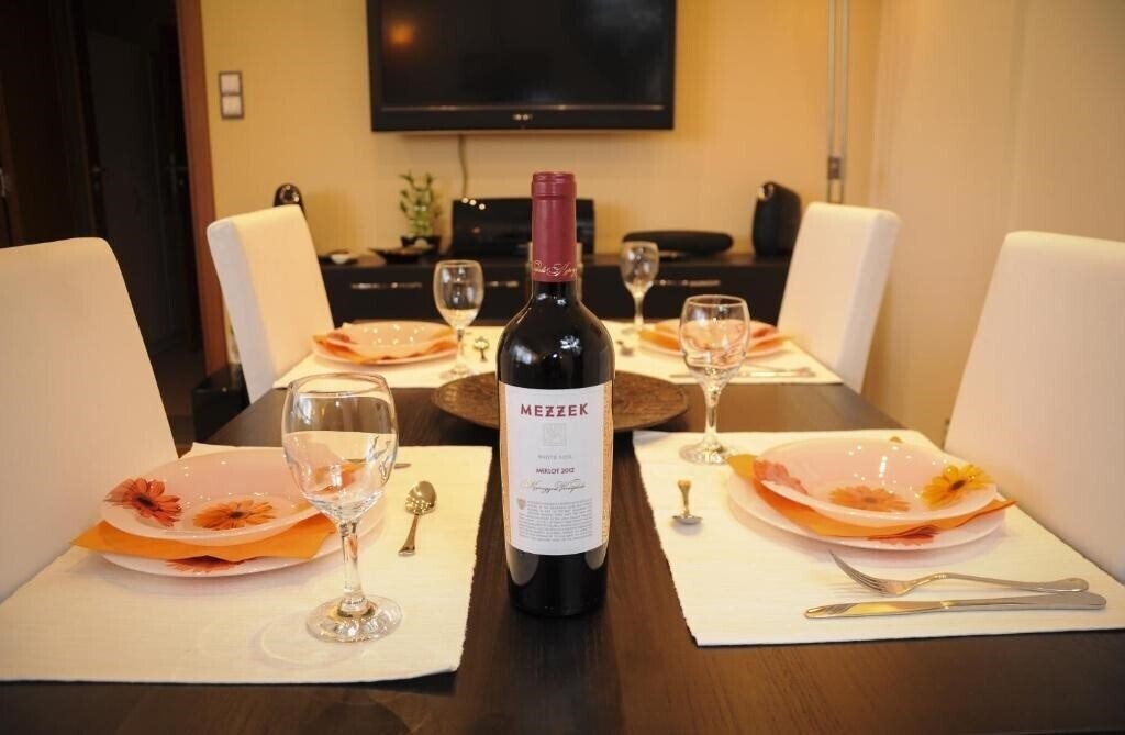 Фотографія Derelli Elegance Apartment 3*