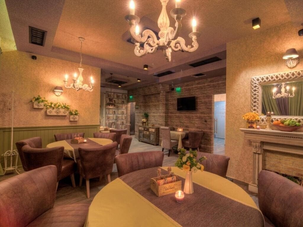 Готель Family Hotel Agoncev 3*