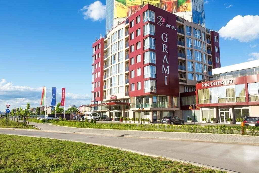 Готель Grami 4*