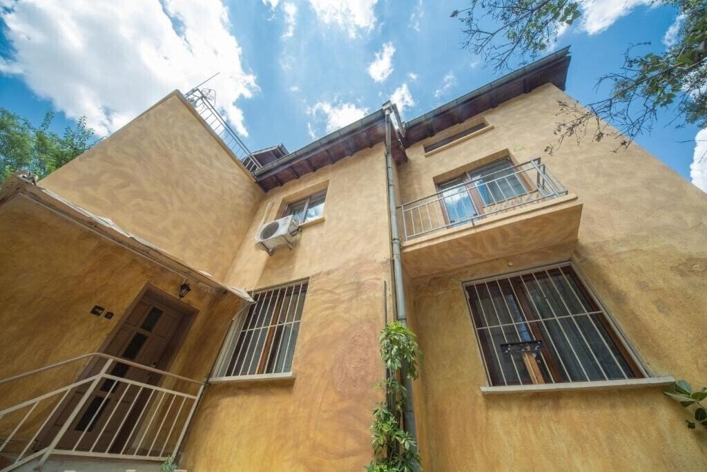 Фото Peter Pan House Guest House гостиный двор