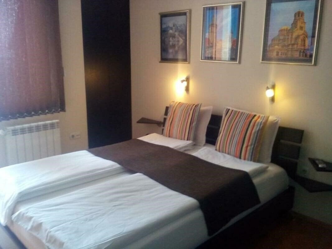 Изображение Greek Rooms In The City Center 3*
