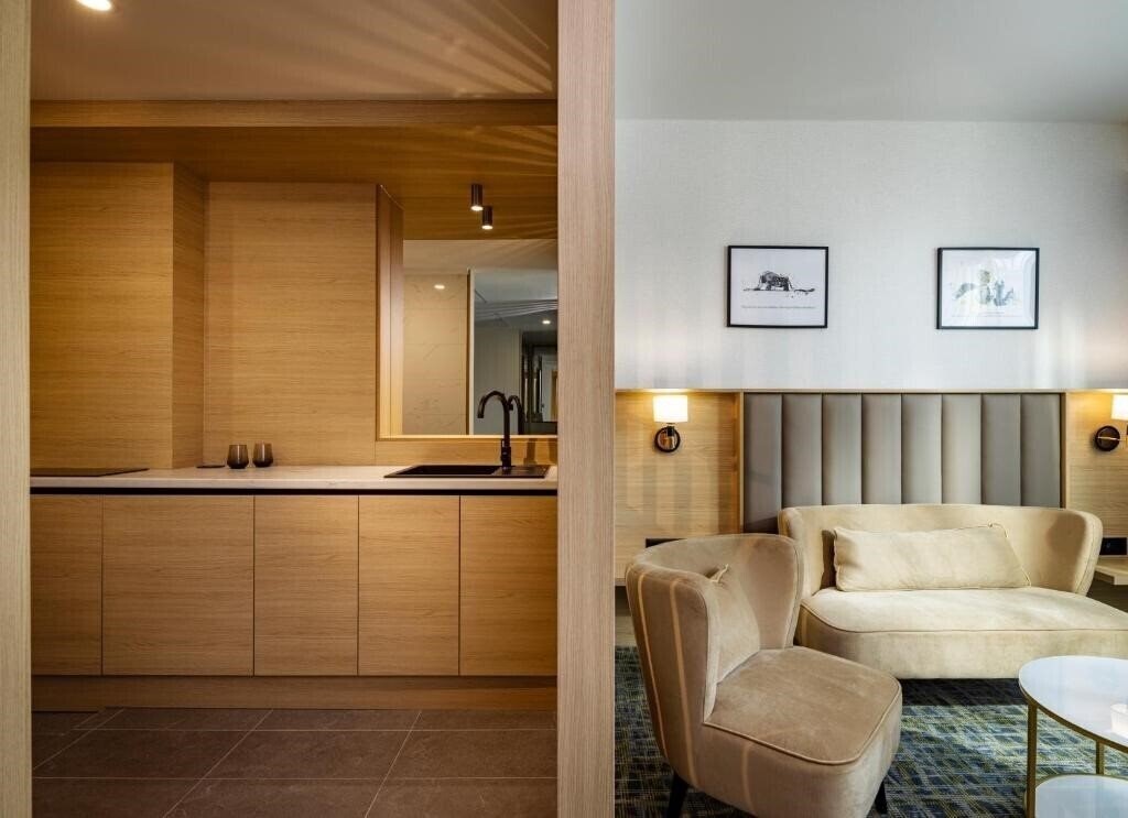 Фотографія Be One Hotel 3*