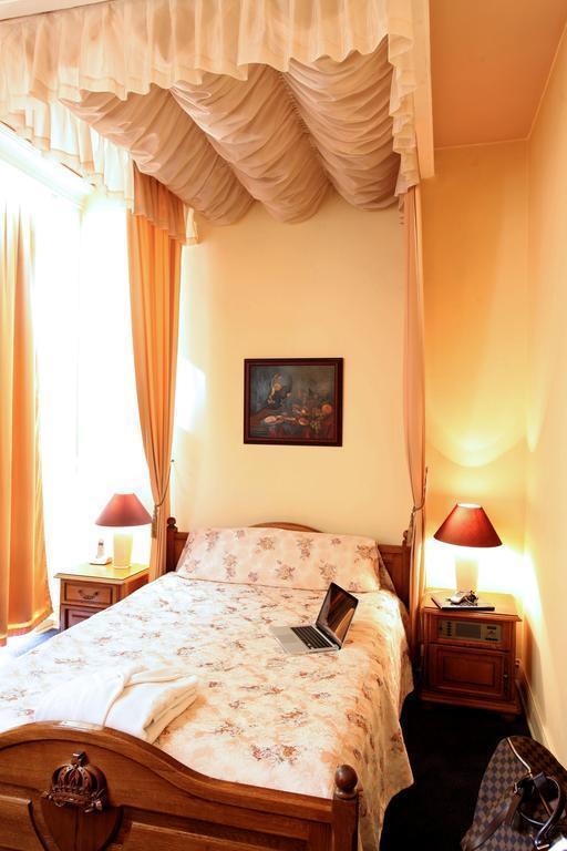 Картинка Maria Luisa 4*