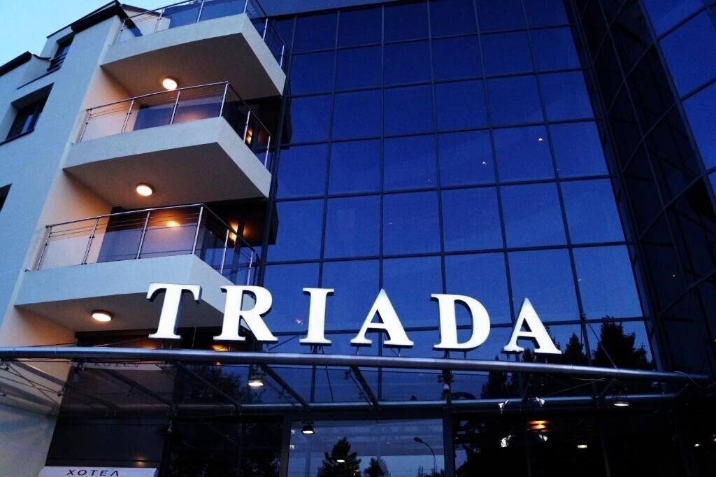 Готель Triada 4*