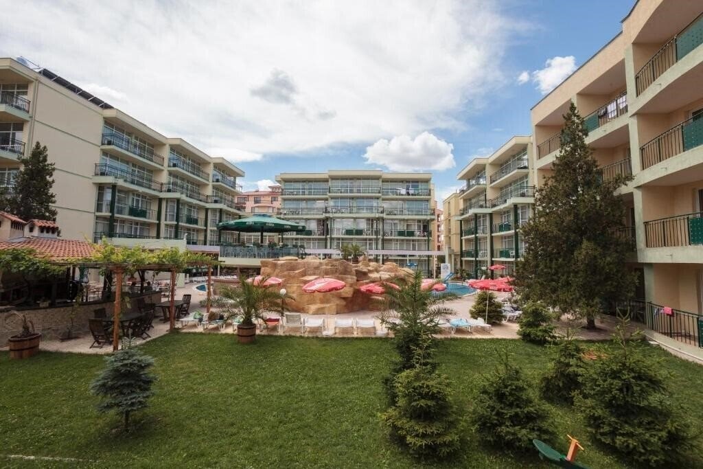 Отель Sunny Day Club 3*