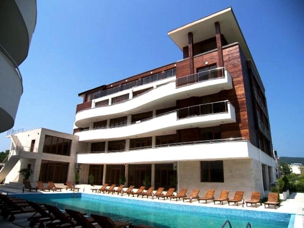 Готель Menada Eden Apartments 2*