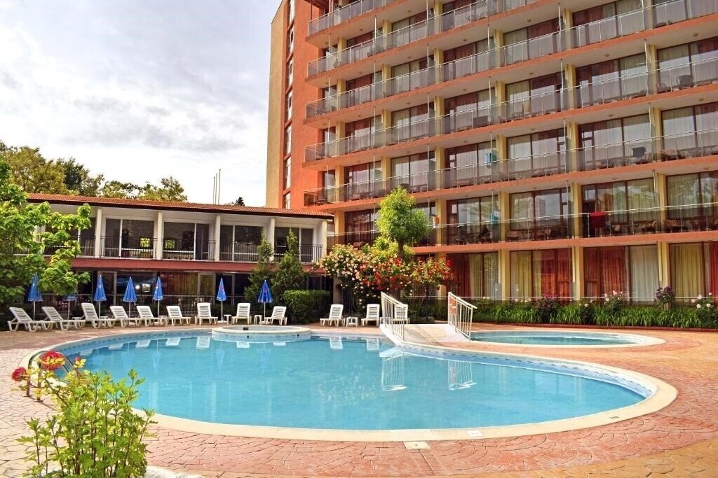 Готель Jupiter 2*