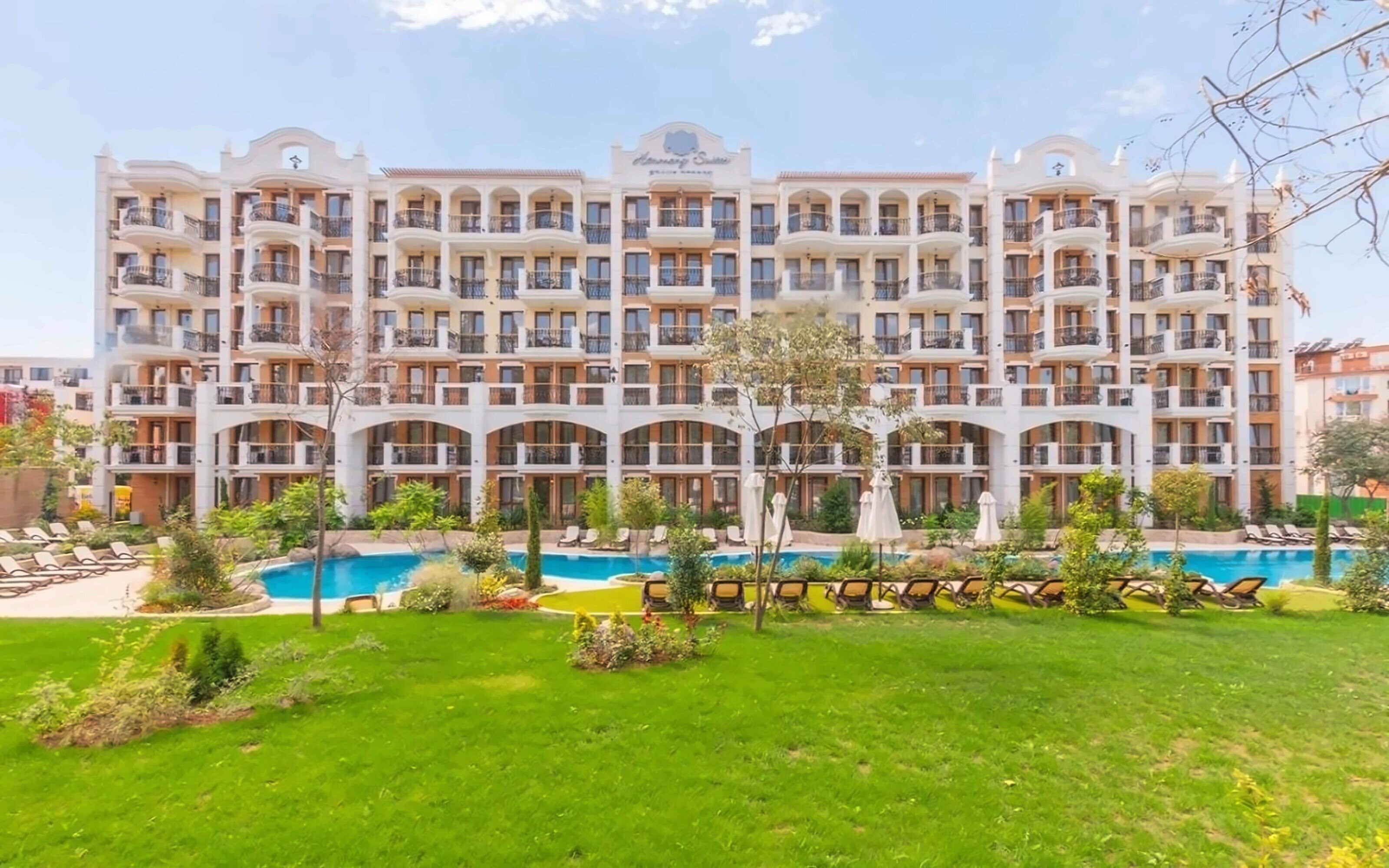 Отель Harmony Suite 1 2*