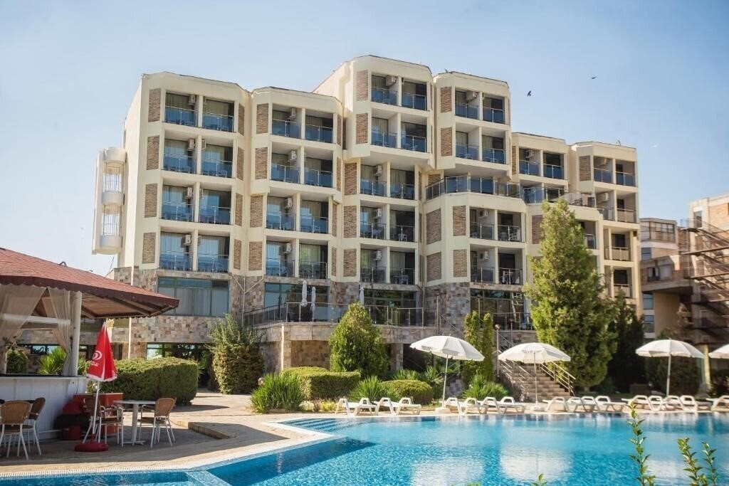 Готель Amfibia Beach 3*
