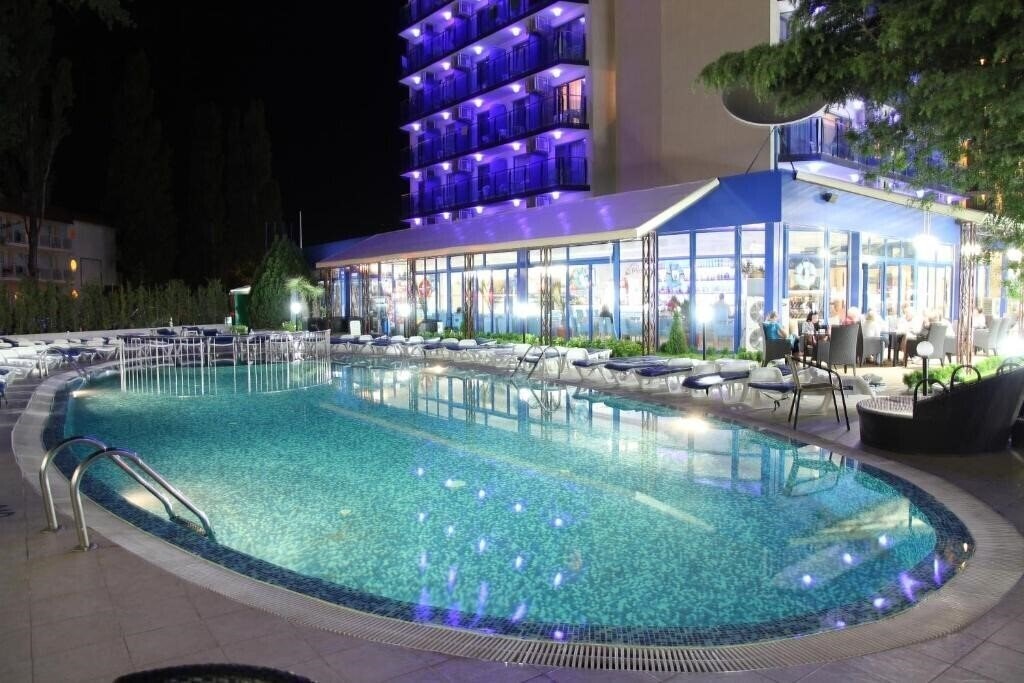 Зображення Palace 3*