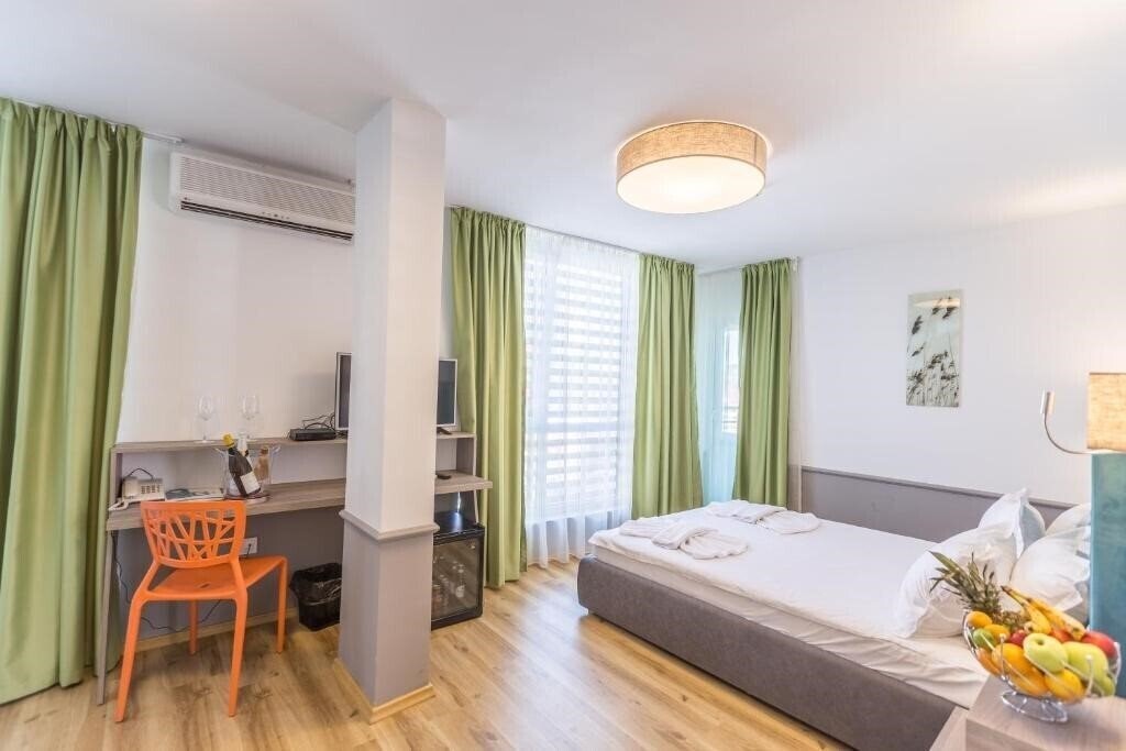 Картинка Boulevard 2*