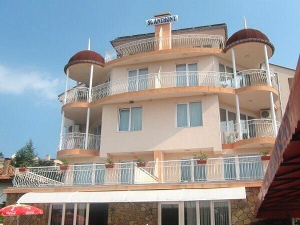 Готель St. Anthony 3*