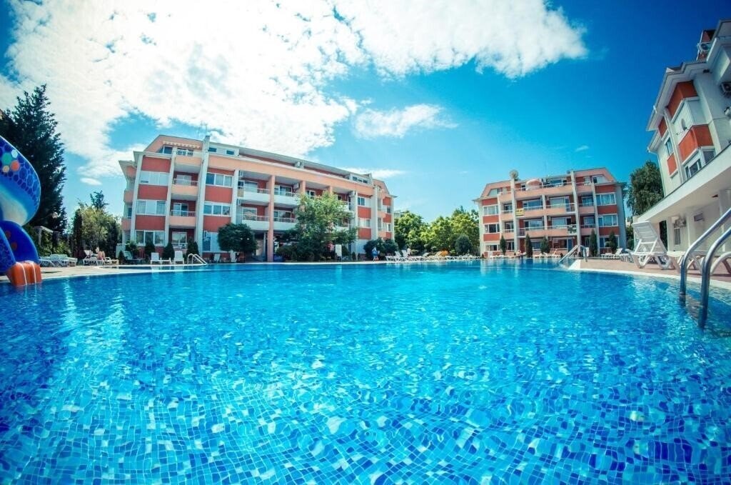 Отель Sunny Fort Apart 3*