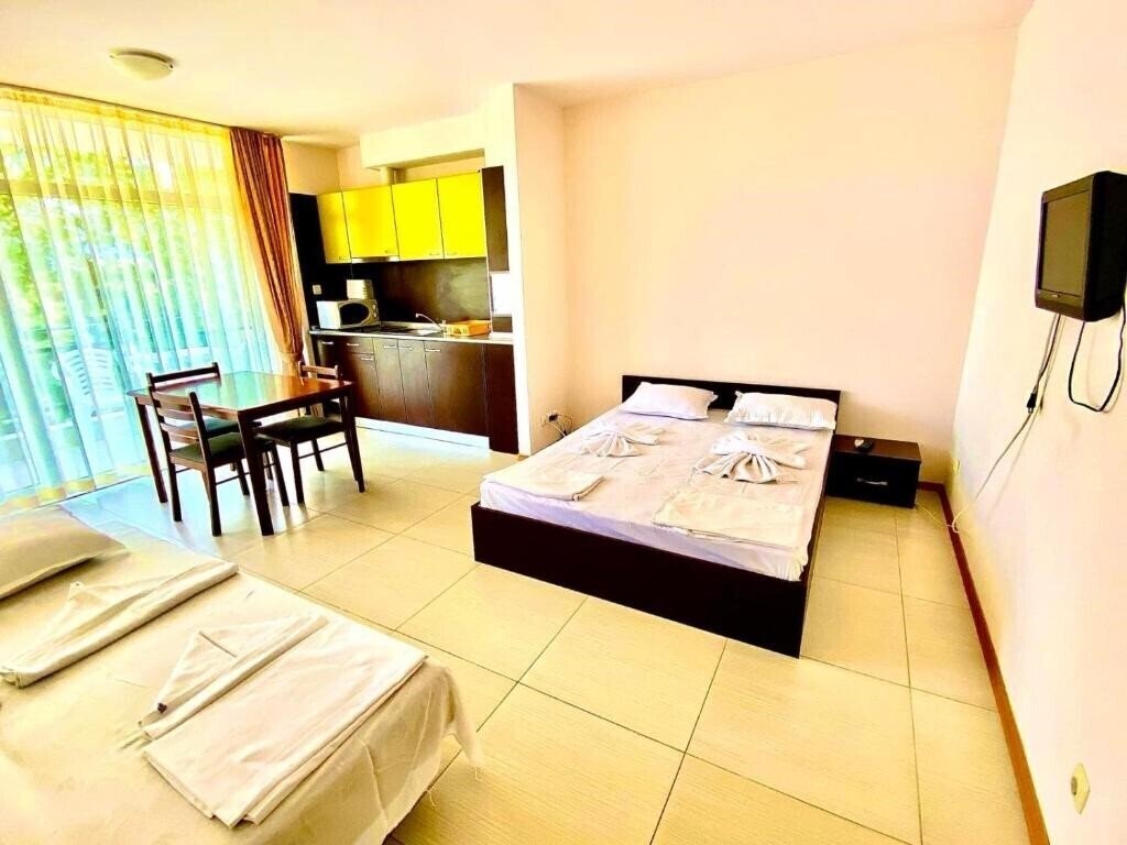 Фото Grand Kamelia Apartments 3*