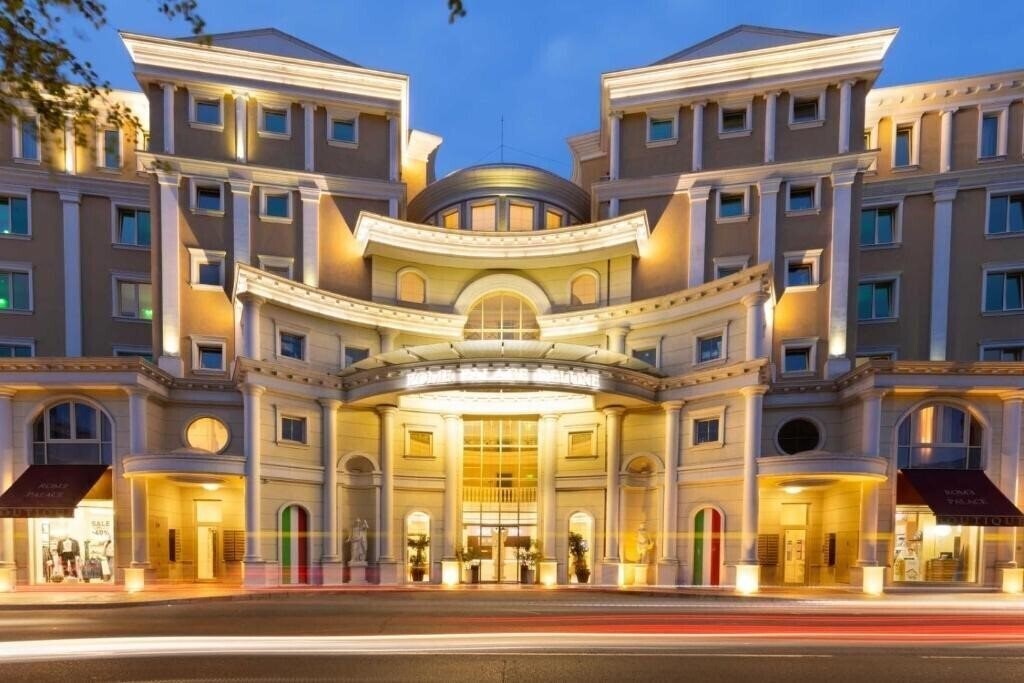 Готель Rome Palace Deluxe 4*