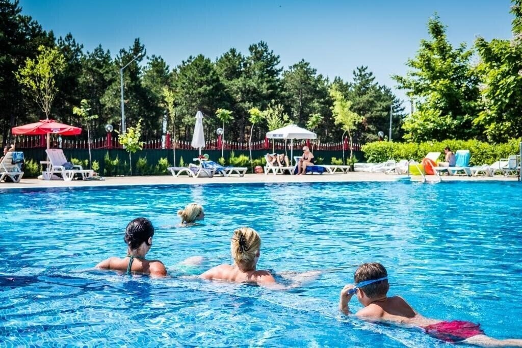 Картинка Green Fort 3*