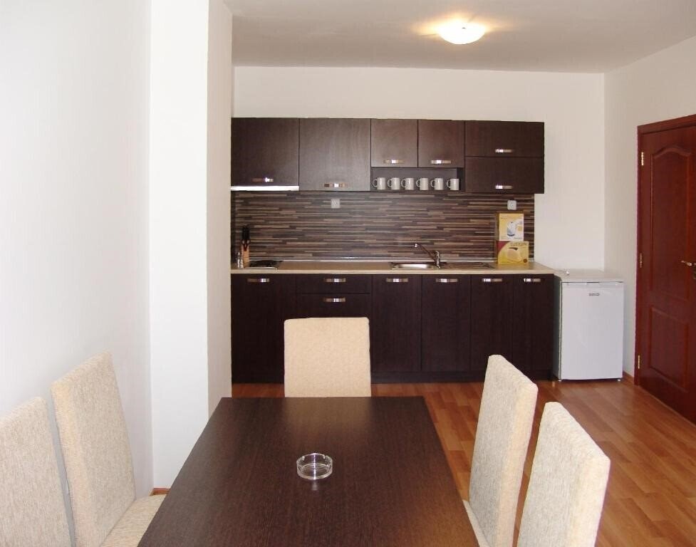 Изображение Happy Aparthotel апартаменты