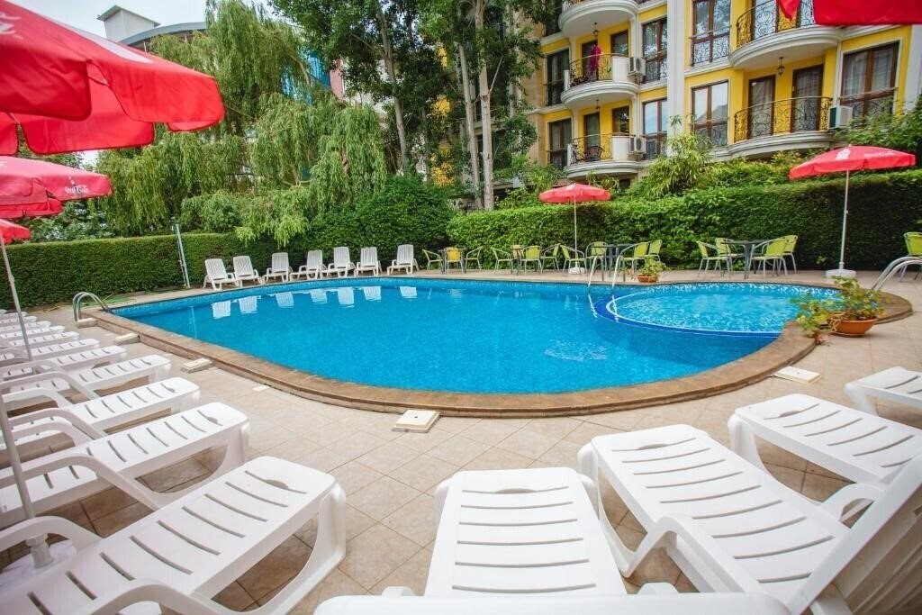 Готель Deva Hotel 3*