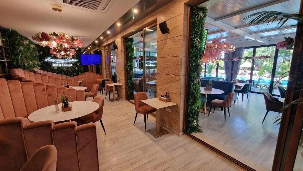 Картинка Harmony Suites 4, 5, 6 - Monte Carlo 3*