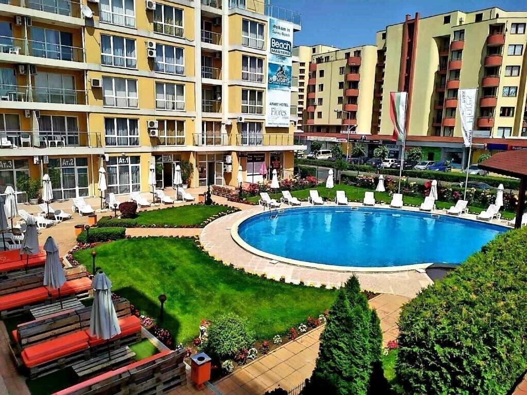 Отель Flores Park Aparthotel 3*