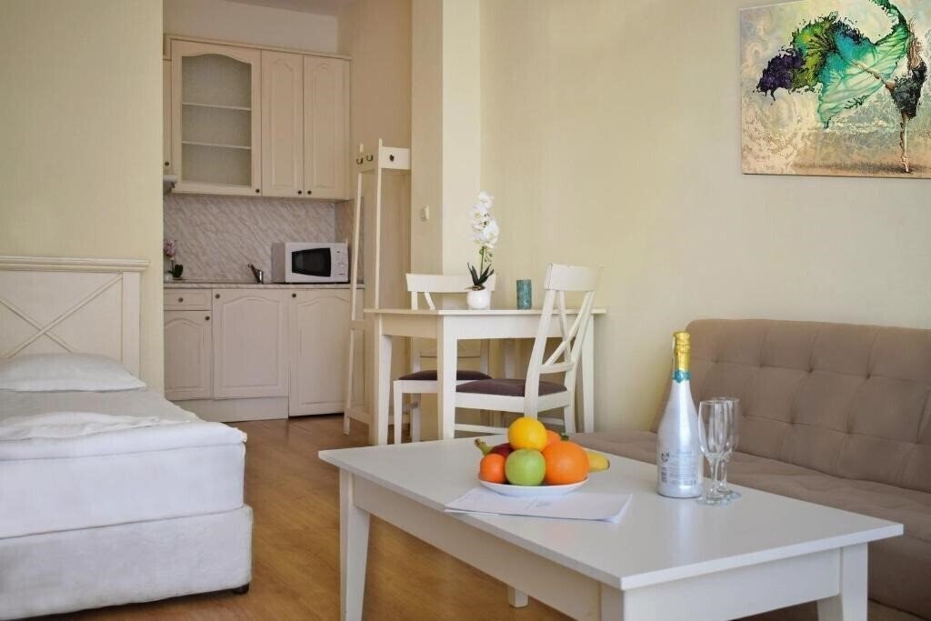 Картинка Flores Park Aparthotel 3*