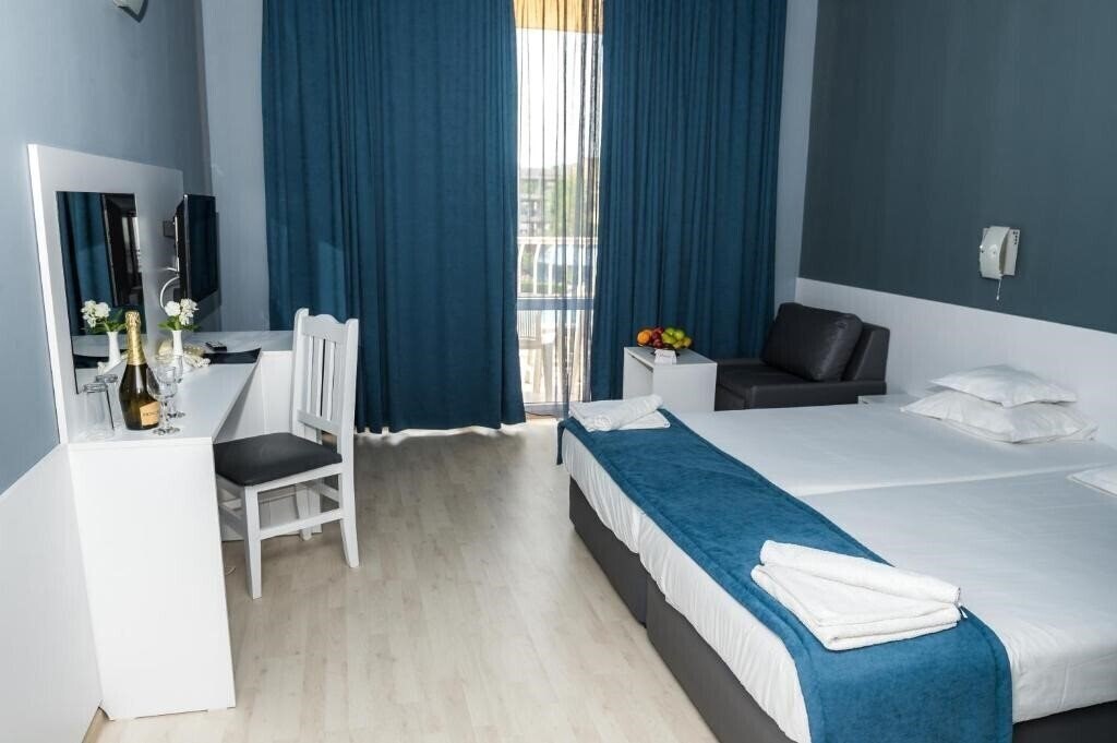 Фото Sun Palace 4*