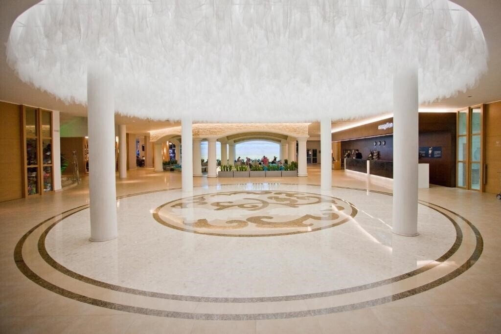 Фотографія DIT Evrika Beach Club Hotel (ex. RIU Evrika, Evrika Beach) 4*