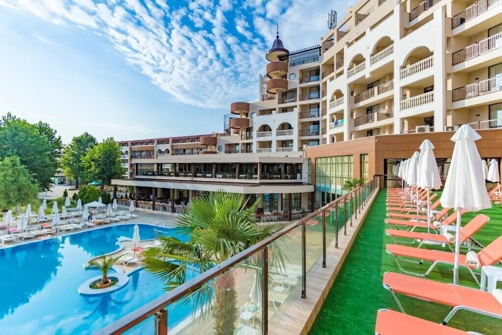 Отель HI Hotels Imperial Resort 4*