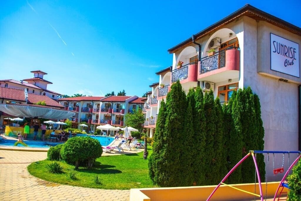 Фото Sunrise Club (ex. Selena 3) 3*