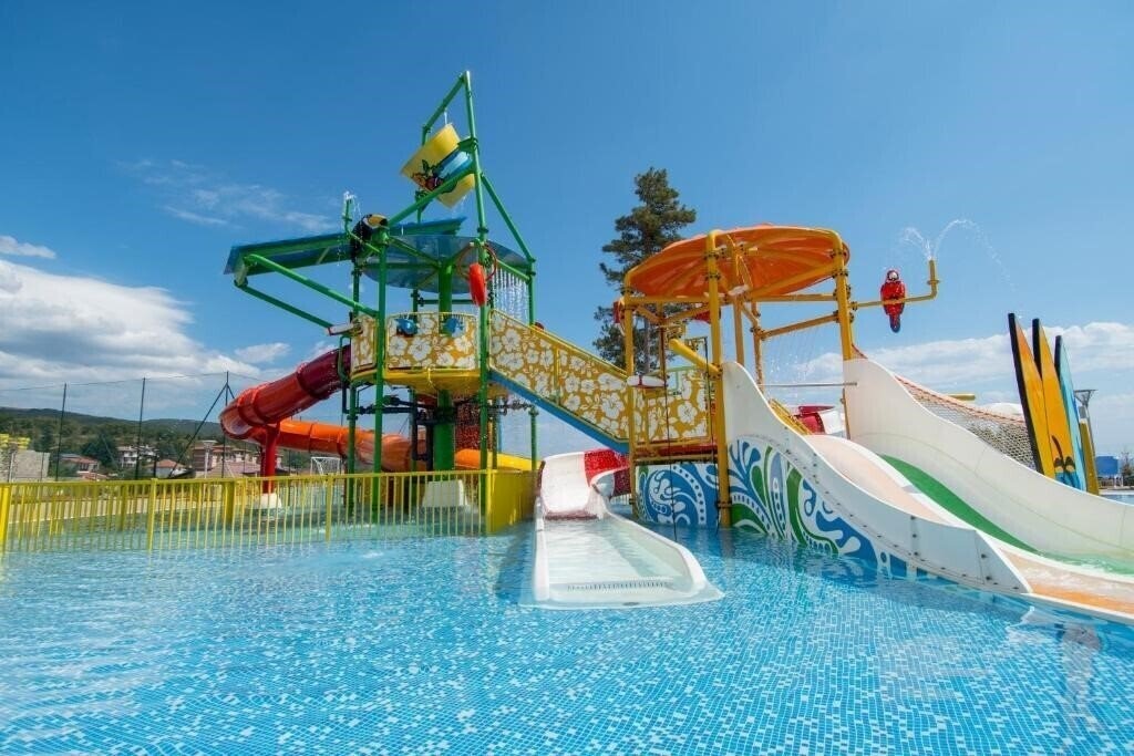 Изображение Nevis Resort & Aqua Park (ex. Family Life Nevis Resort, TUI Blue Nevis Resort, Nevis Resort) 4*