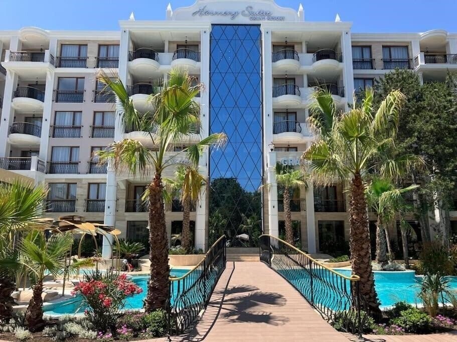 Готель Harmony Suites 14 - Grand Resort Deluxe 3*