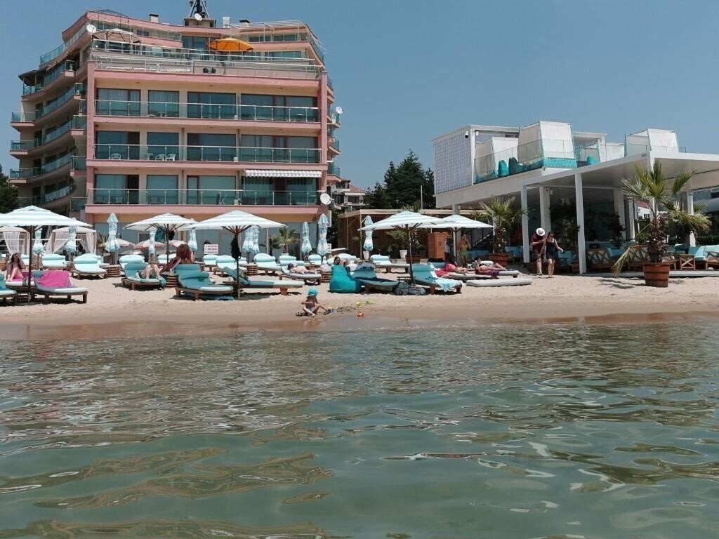 Готель Beachfront Smart Homes by Marty's 2*