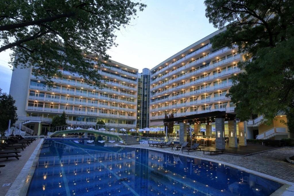 Grand hotel oasis 4 болгария отзывы