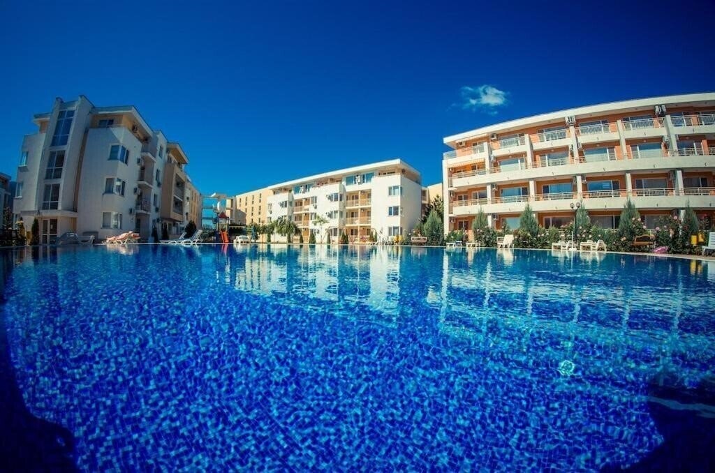 Готель Nessebar Fort Club 3*