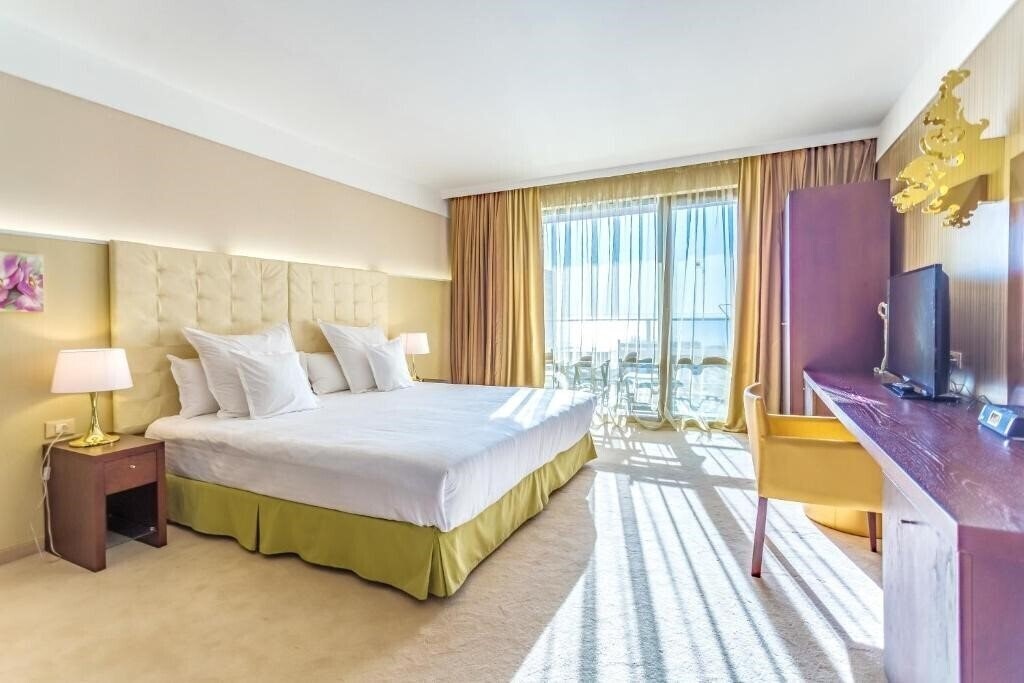 Зображення Barcelo Royal Beach 5*