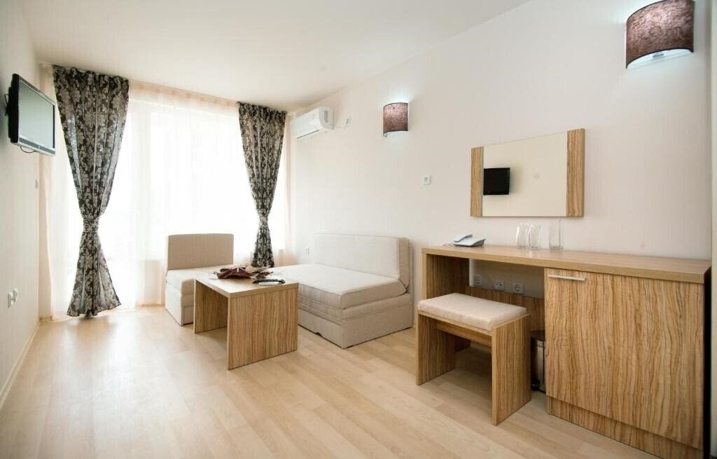 Фото Karlovo 3*