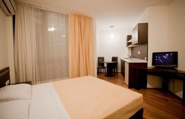 Фотографія Camelot Residence (ex. Бар) 3*