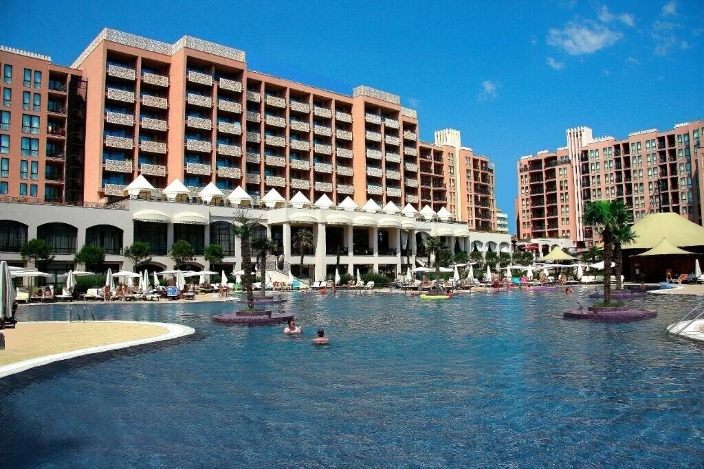 Готель Apart Hotel Royal Beach 3*